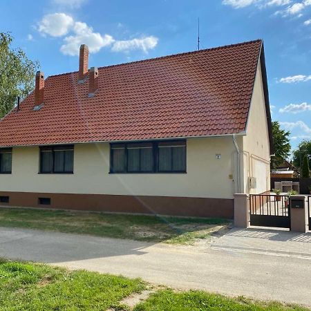 Napsugar Ueduelohaz Harkan Exterior foto